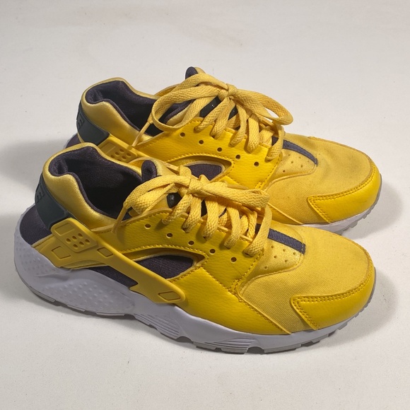nike huarache 23.5